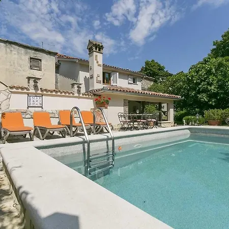 Hébergement de vacances Casa Gianni Vozilici